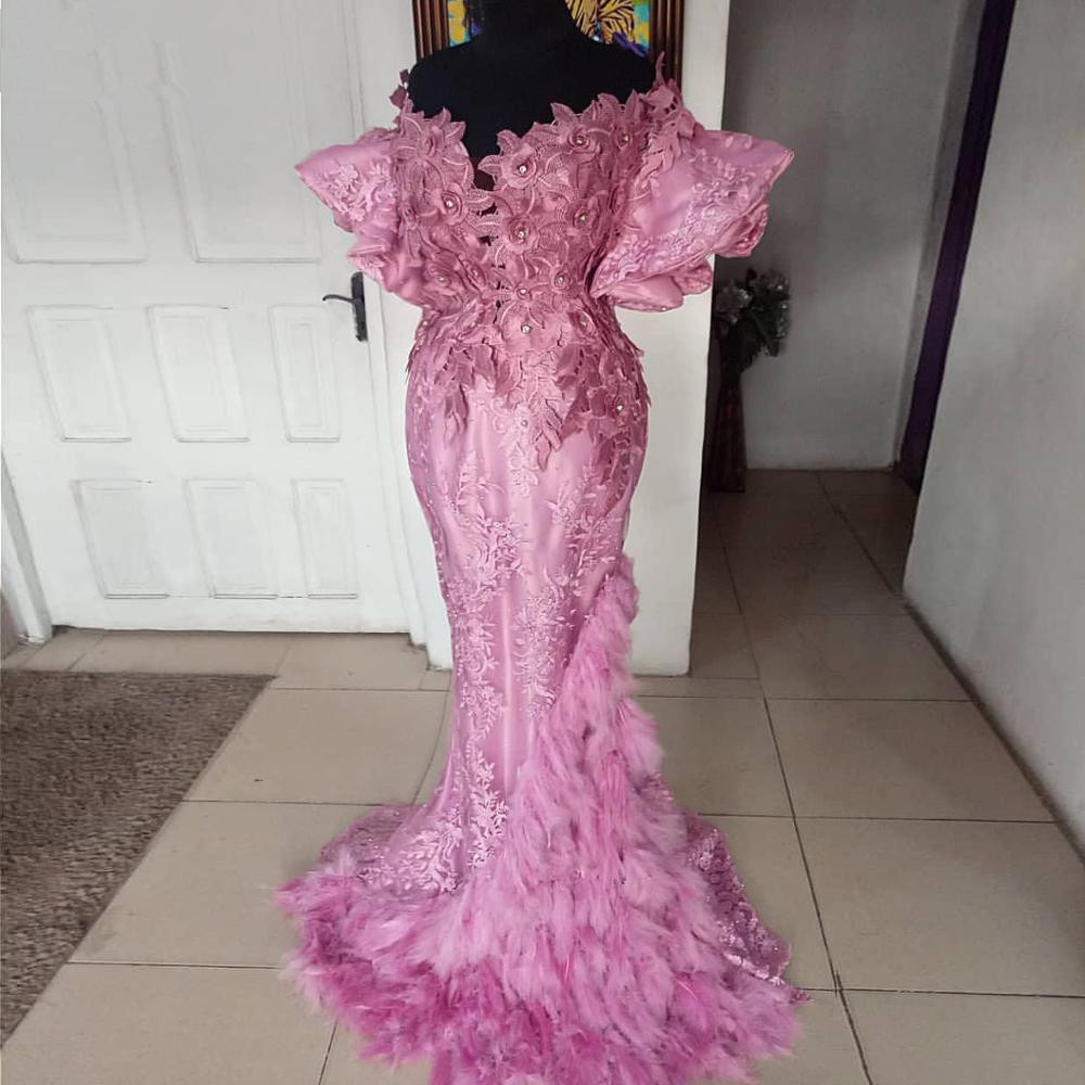 Elegant African Mermaid Prom Dresses Off Shoulder Short Sleeves Lace Appliques Evening Dress with Feather Chic Gown abendkleider
