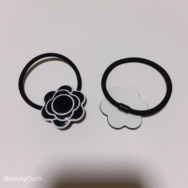 Home Decor Fashion black and white acrylic flower C head rope elastic rubber band hair ring for ladies favorite delicate Items headdress jewelry accessories