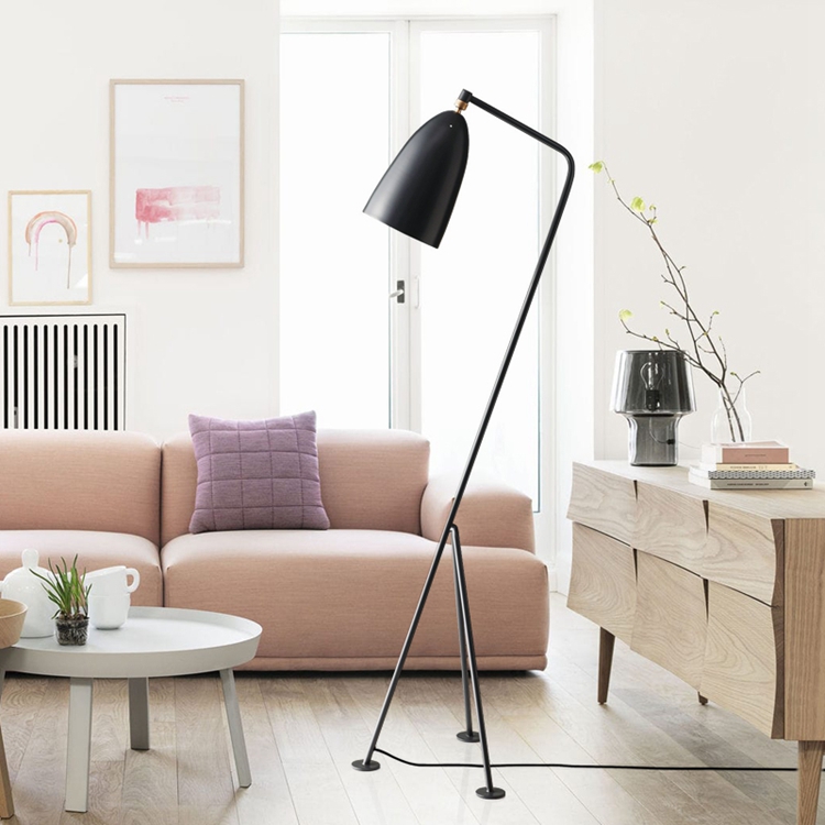 Modern Minimalist Industrial Floor Lamp Standing Lamps for Living room Reading Lighting Loft Iron Triangle Floor Lamp LED e27