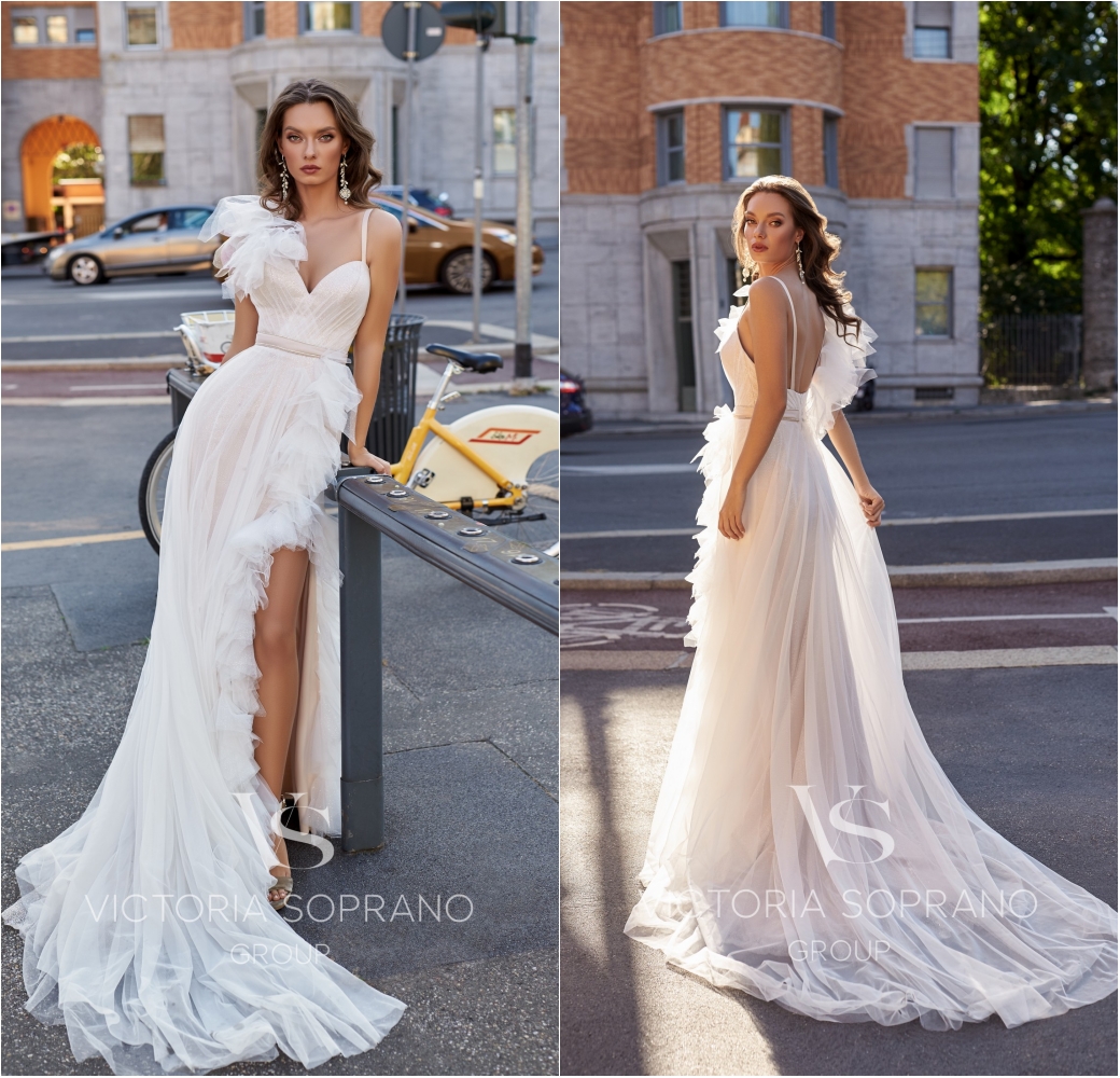 Sexy High Split Wedding Dresses 2020 Ruffles A Line Spaghetti Boho Wedding Dress Sweep Train Backless Bohemian Bridal Robes De Mariée