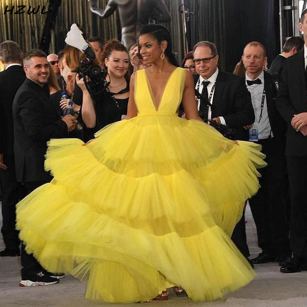 Red Carpet Yellow Dresses Evening Wear Deep V Neck Tutu tulle vestidos de fiesta Tiered Cutaway Sides Cheap Prom Dress