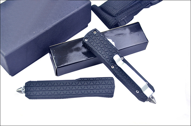 New D07 Mini Small Auto Tactical Knife 440C Drop Point/ Tanto Blade Zinc-Aluminum Alloy Handle EDC Pocket Knives
New D07 Mini Small Auto Tactical Knife 440C Drop Point/ Tanto Blade Zinc-Aluminum Alloy Handle EDC Pocket Knives