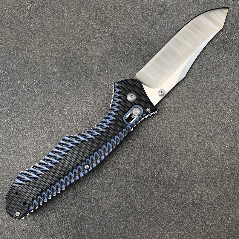 On Sale! Butterfly 810BK Tactical Folding Knife D2 Black Titanium Coated Blade Blue G10 Handle EDC Pocket Knives Xmas Gift
On Sale! Butterfly 810BK Tactical Folding Knife D2 Black Titanium Coated Blade Blue G10 Handle EDC Pocket Knives Xmas Gift