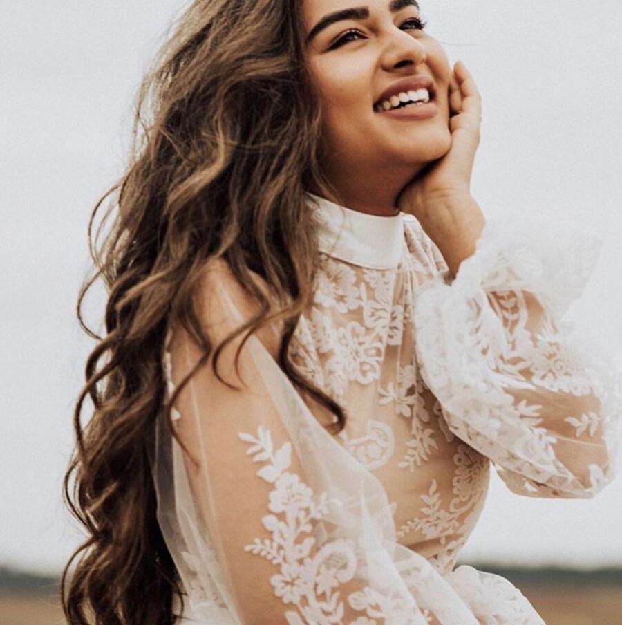 Evening Dresses 2020 with A-Line Labourjoisie arabic Dubai Middle East Formal Gowns Party Long Poet Sleeve High Neck Front Split Prom Dress