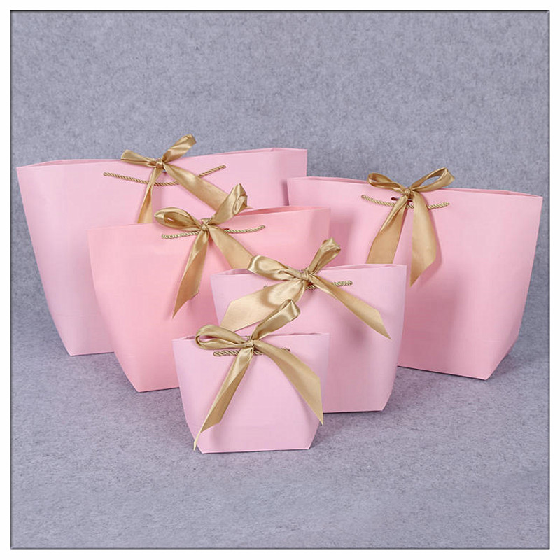 Gold Present Box For Pajamas Clothes Books Packaging Gold Handle Paper Box Bags Kraft Paper Large Size Gift Bag With Handles Decor