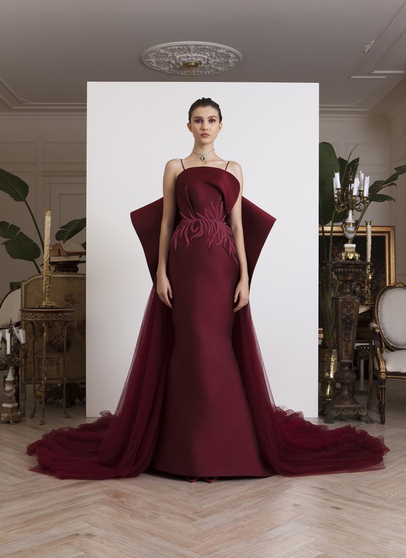 Azzi Osta 2019 Burgundy Evening Dress Spaghetti Strap Lace Appliqued Prom Gowns Back Designer Formal Dress