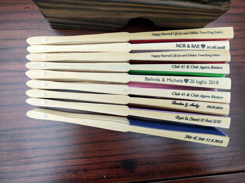 Personalized Silk Fan Cloth Hand Fan Customized Bride Groom039s Name Wedding Gift Wedding Favor5120804