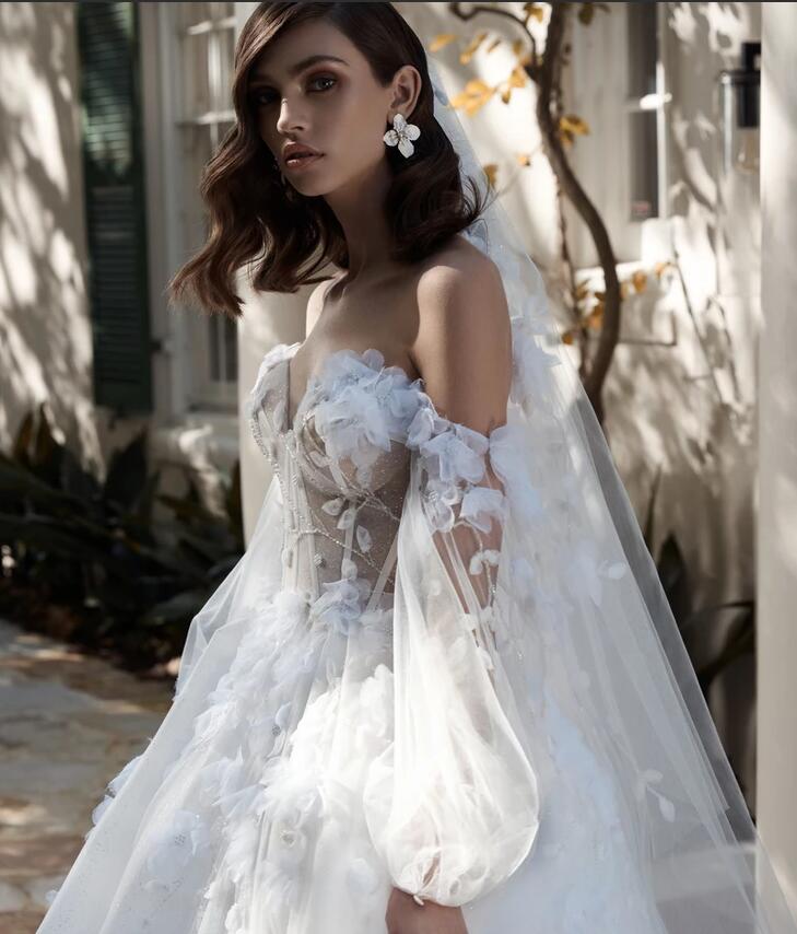 Lace Bohemian Dresses Off The Shoulder 3D Ral Appliqued A E Long Sleeve Bridal Gowns Sweep Train Boho Wedding Dress 1102