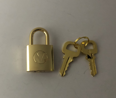 Luggage padlock / Lock set = 1 lock + 2 keys , as a Pendant to Diy your Necklaces . Customer Designate Product
Luggage padlock / Lock set = 1 lock + 2 keys , as a Pendant to Diy your Necklaces . Customer Designate Product