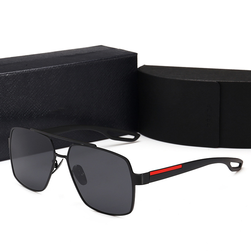 Retro Polarized Luxury Men women brand designer Sunglasses Alloy Frame Brand Sun Glasses Fashion Eyewear With Retail box and Case
Retro Polarized Luxury Men women brand designer Sunglasses Alloy Frame Brand Sun Glasses Fashion Eyewear With Retail box and Case