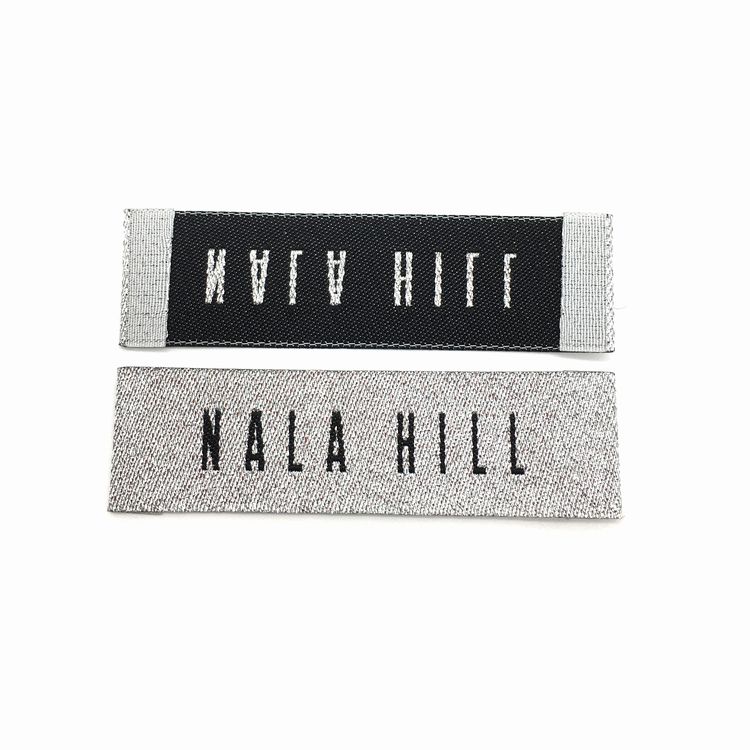 custom label for cloths label 500pcs metal gold silver thread luxury yarn ultrasonic cut end fold woven label, Black
custom label for cloths label 500pcs metal gold silver thread luxury yarn ultrasonic cut end fold woven label, Black