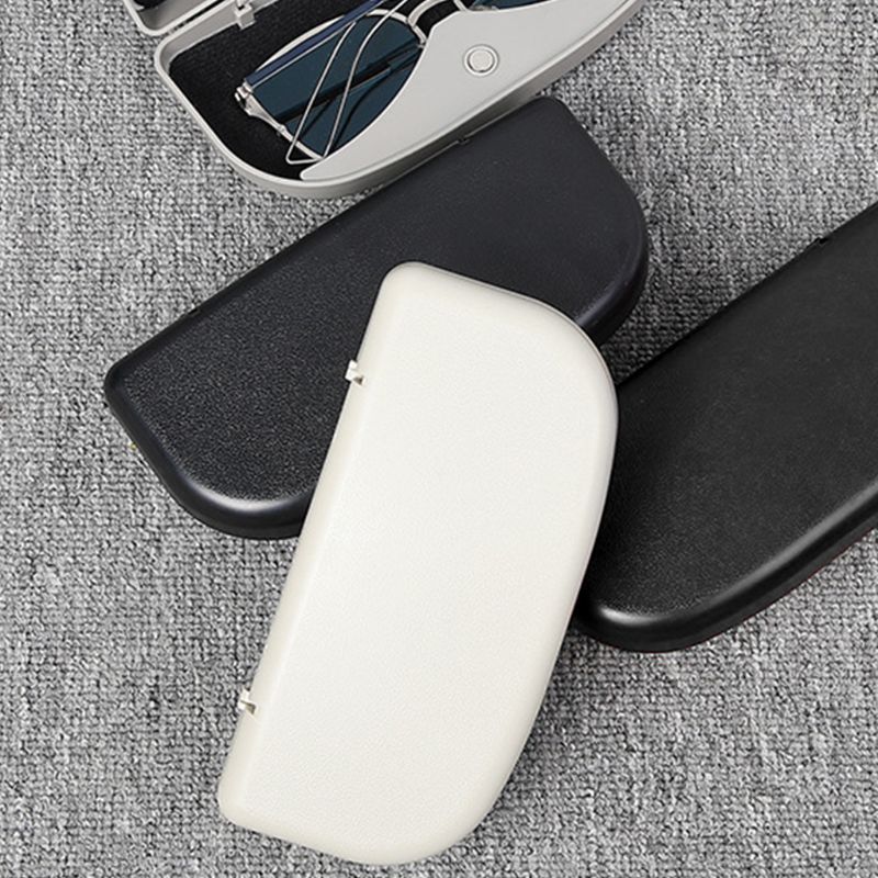 Creative Car Supplies Glasses Case Bracket Driver Sunglasses Storage Box Sun Visor Multi-Purpose Car Glasses Clip qyh
Creative Car Supplies Glasses Case Bracket Driver Sunglasses Storage Box Sun Visor Multi-Purpose Car Glasses Clip qyh