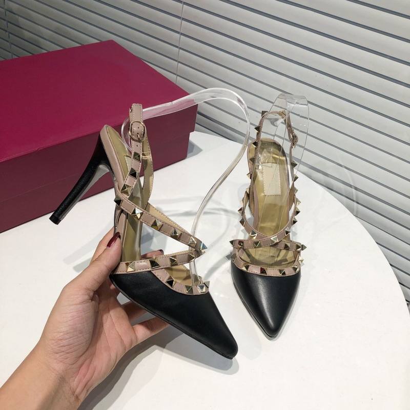 New 2020 women sandals designer luxury flip flops genuine leather cross strap pointed toe women high heel sandals summer dress shoes 35-42, Black
New 2020 women sandals designer luxury flip flops genuine leather cross strap pointed toe women high heel sandals summer dress shoes 35-42, Black