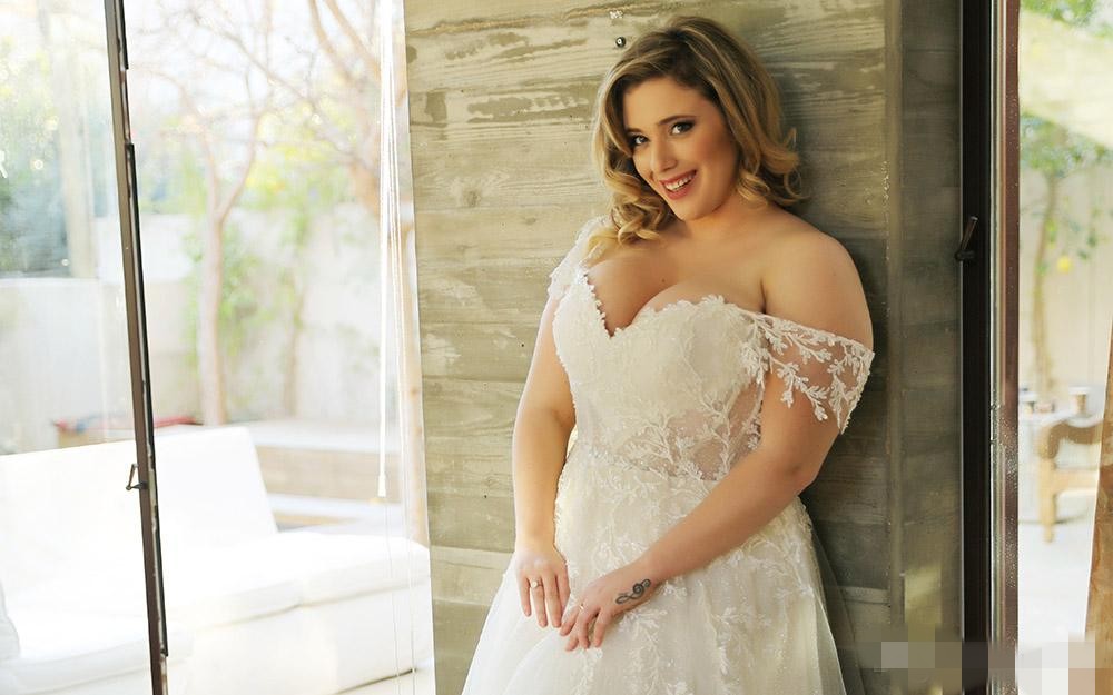 Size Elegant Plus Dresses 2020 Off the Shoulder Lace Applique Sweep Train Tulle Custom Made Cap Sleeves Beach Wedding Gown