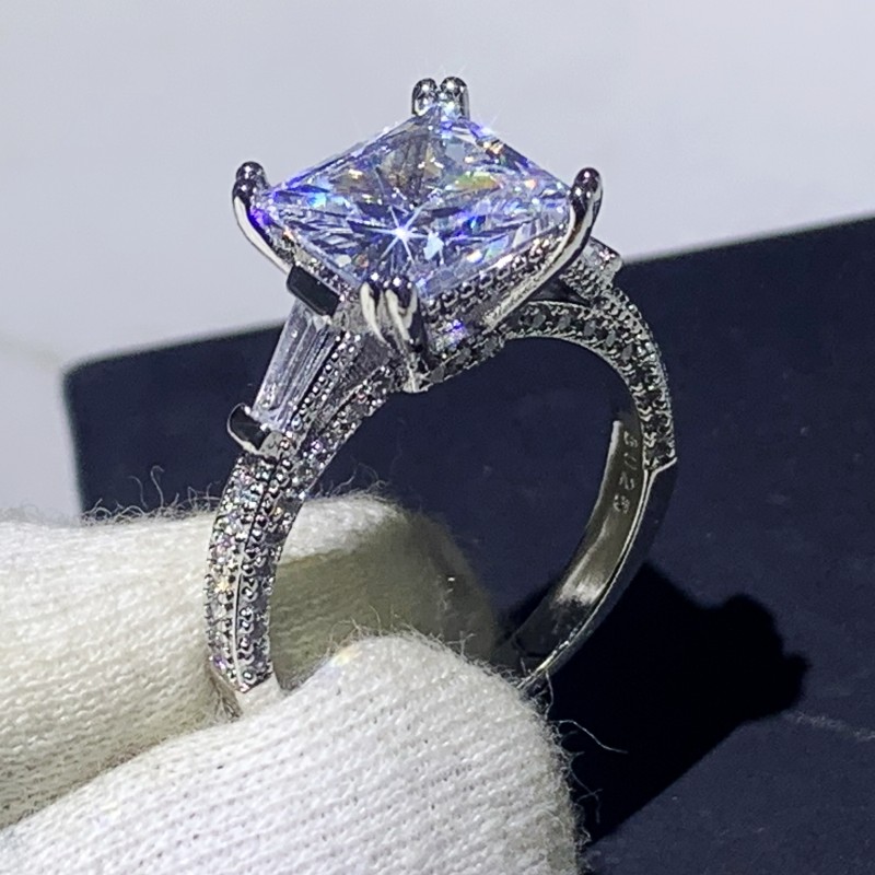 Victoria Sparkling Fashion Jewelry 925 Sterling Silver Princess Cut White Topaz CZ Diamond Promise Women Wedding Bridal Ring For Lover Gift
