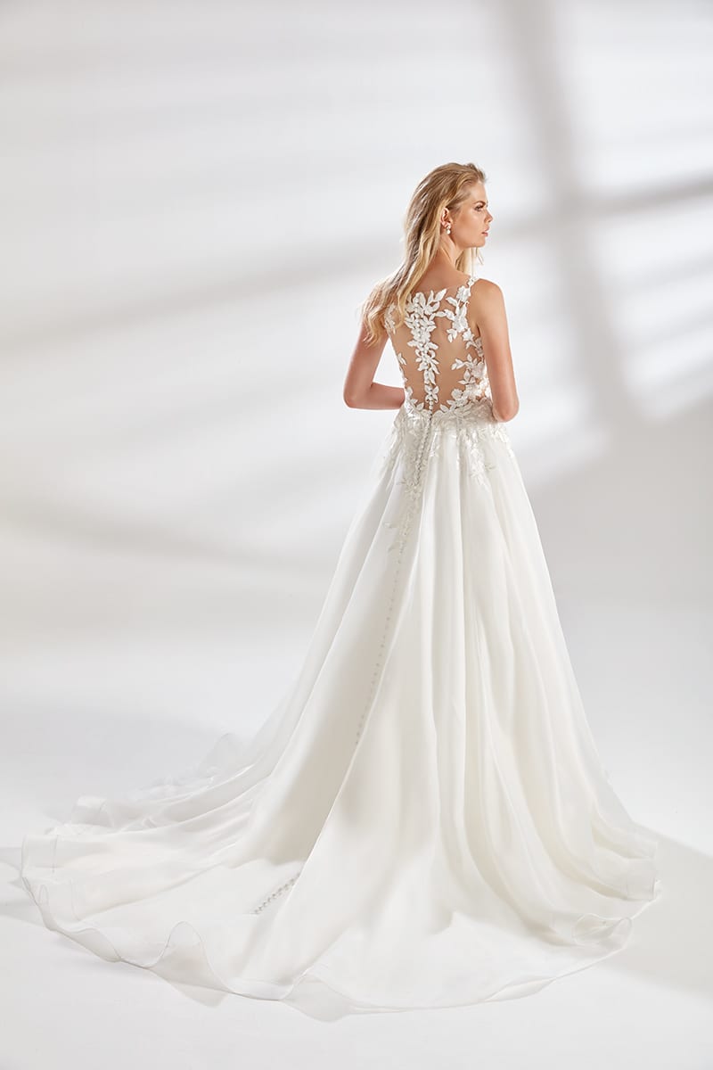 Eddy K Wedding Dresses With Pocket 2020 V Neck Lace Appliques A Line Country Bridal Gowns Sweep Train Custom Made Beach Wedding Dress