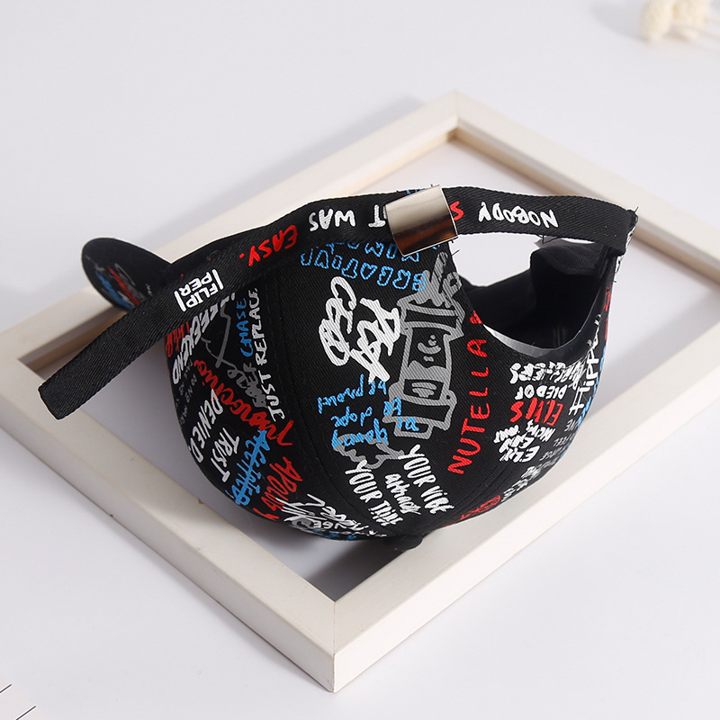 Quan Zhilong graffiti baseball cap letters embroidered Korean Harajuku men and women couples travel bent Hat Cap new