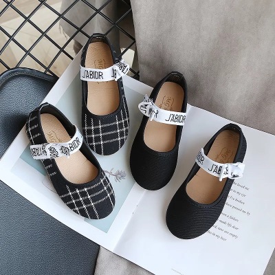 Girls Princess Shoes Girls New Bow Flat Shoes Children Casual Outdoor-shoes 2020 New Fashion Style Soft Sole Student-Shoes Hot Selling, Black;grey
Girls Princess Shoes Girls New Bow Flat Shoes Children Casual Outdoor-shoes 2020 New Fashion Style Soft Sole Student-Shoes Hot Selling, Black;grey