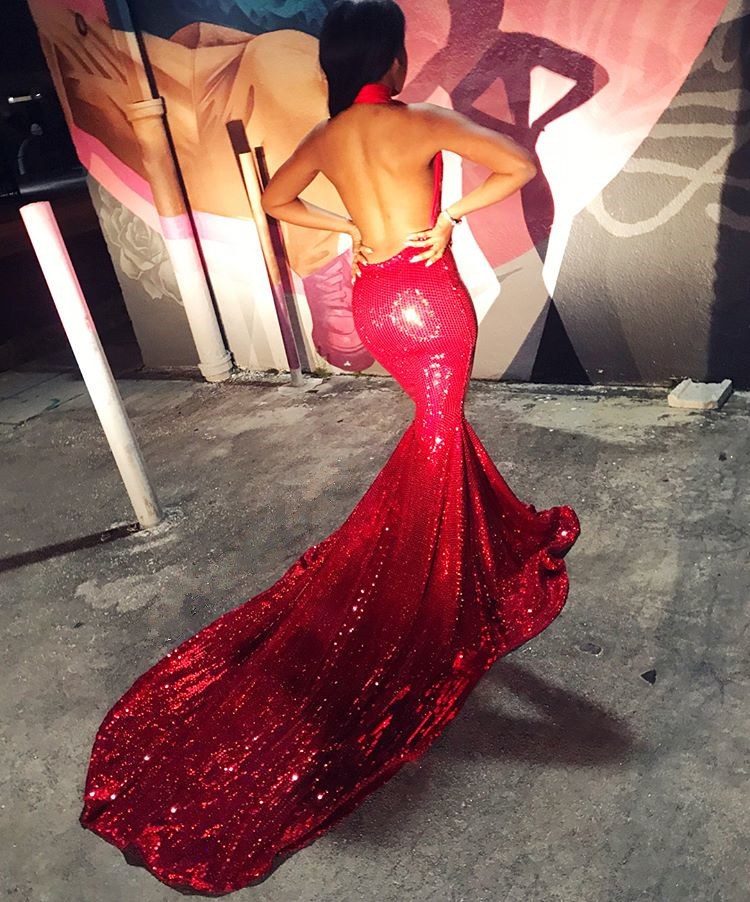 2019 Sparkly Red Mermaid Prom Dresses Halter Appliqued Sequins African Evening Dress Sweep Train Sexy Backless Formal Party Gown Custom Made