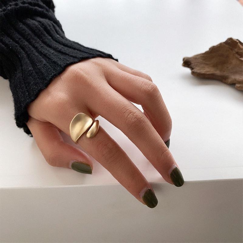 Cluster Rings Metal Geometric Open Ring Female Design Sense Retro Fashion Simple Adjustable Ladies Jewelry
Cluster Rings Metal Geometric Open Ring Female Design Sense Retro Fashion Simple Adjustable Ladies Jewelry
