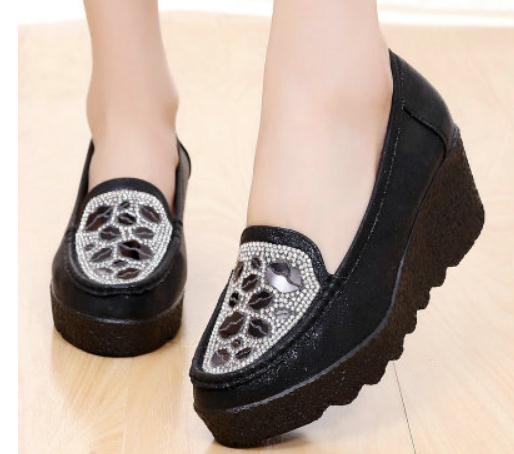 2019 Women's shoes in Spring and Autumn with New style Slope heel Thick bottom round head @72, Gold
2019 Women's shoes in Spring and Autumn with New style Slope heel Thick bottom round head @72, Gold