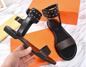Summer Beach Casual Shoes Print Leather Women Upscale Nomad Sandal Striking Gladiator Style Leather Outsole Perfect Flat Canvas Plain Sandal, Black
Summer Beach Casual Shoes Print Leather Women Upscale Nomad Sandal Striking Gladiator Style Leather Outsole Perfect Flat Canvas Plain Sandal, Black