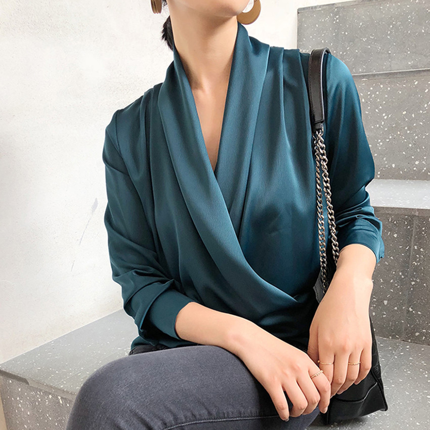 Women' Blouses & Shirts 2021 Korean Fashion Elegant Satin Shirt Women Long Sleeve V-Neck Silk Blouse Ladies Office Blusa Feminino, Blue
Women' Blouses & Shirts 2021 Korean Fashion Elegant Satin Shirt Women Long Sleeve V-Neck Silk Blouse Ladies Office Blusa Feminino, Blue