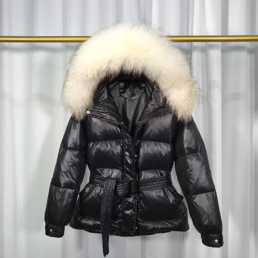 Real Raccoon Fur Collar 2019 Women Winter Ultra Light 90% White Duck Down Jacket Female Waterproof Warm Hooded Coat Outerwear, Yellow-brown fur
Real Raccoon Fur Collar 2019 Women Winter Ultra Light 90% White Duck Down Jacket Female Waterproof Warm Hooded Coat Outerwear, Yellow-brown fur