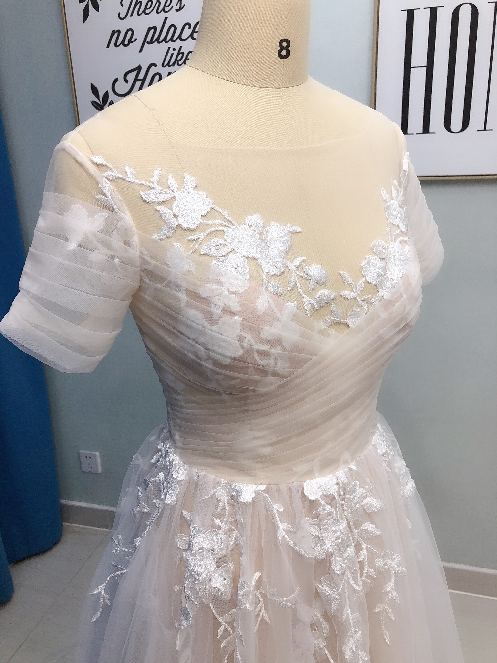 Vintage Sheer Lace Floral Boho Wedding Dress 2020 with Sleeve A-line Hippie Bridal Gowns Summer Beach Wedding Dresses Country