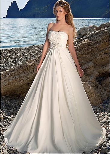 2020 Charming Chiffon Strapless Bridal Dresses A-line Floor Length Ruched Bodice Wedding Dresses with Beadings Beach Wedding Gown