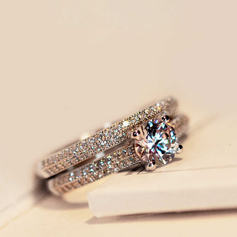 2PCS / set Bamos Luxury Female White Bridal Wedding Ring Fashion 925 Silver Filled Jewelry Promise CZ Stone Engagement Rings For Women
2PCS / set Bamos Luxury Female White Bridal Wedding Ring Fashion 925 Silver Filled Jewelry Promise CZ Stone Engagement Rings For Women