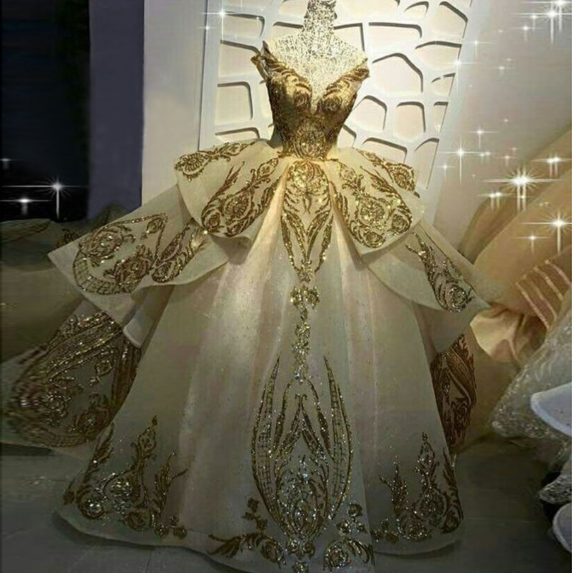 Gold Lace Ball Gown Wedding Dresses Sequined Sheer Jewel Neck Appliqued Bridal Gowns Chapel Train Tiered Organza Vestidos De Novia