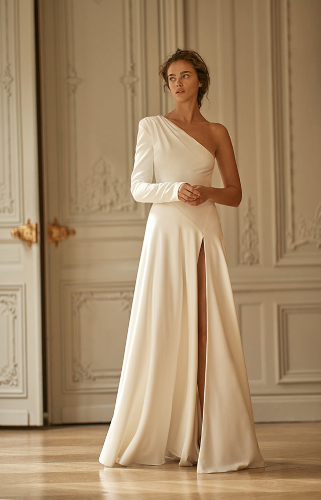 Liz Martinez 2020 Split Wedding Dresses Simple One Shoulder Long Sleeve Beach Boho A Line Satin Bridal Gowns Vestido De Novia