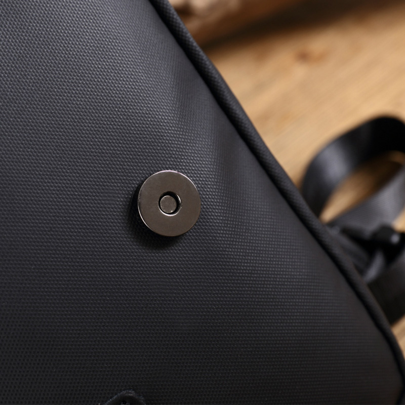 Men Sport Waist Bag Waterproof Lightweight Large Capacity Casual Chest Bag for Outdoor H7JP, Black color 
Men Sport Waist Bag Waterproof Lightweight Large Capacity Casual Chest Bag for Outdoor H7JP, Black color