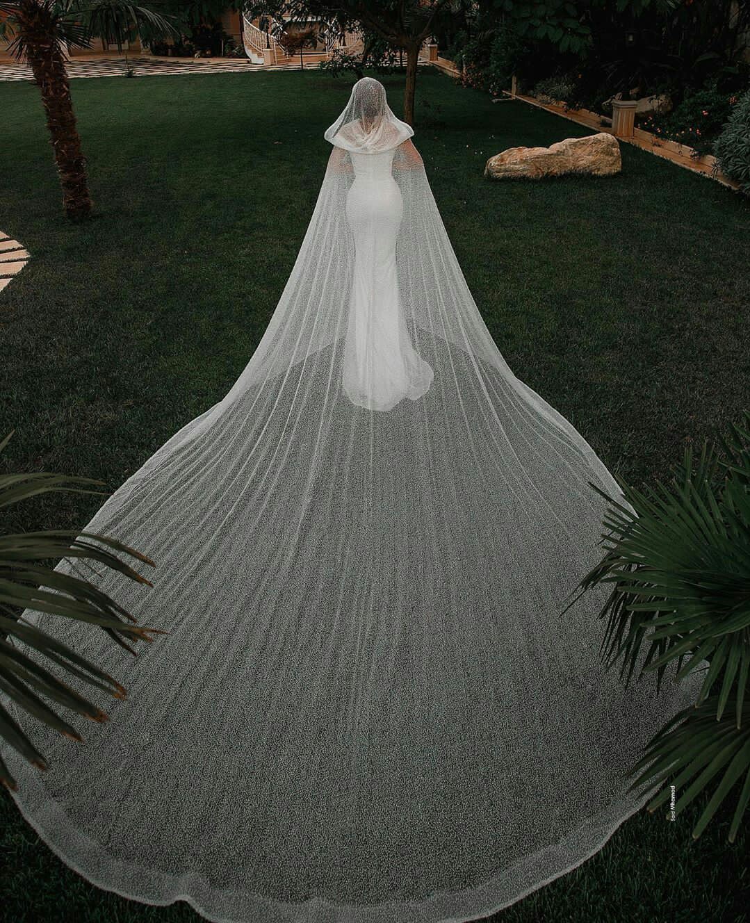 Bling Bling African Mermaid Wedding Dresses With Wraps Off Shoulder Sparkly Bridal Gowns Vestido De Novia Sexy Sequins Wedding Dress