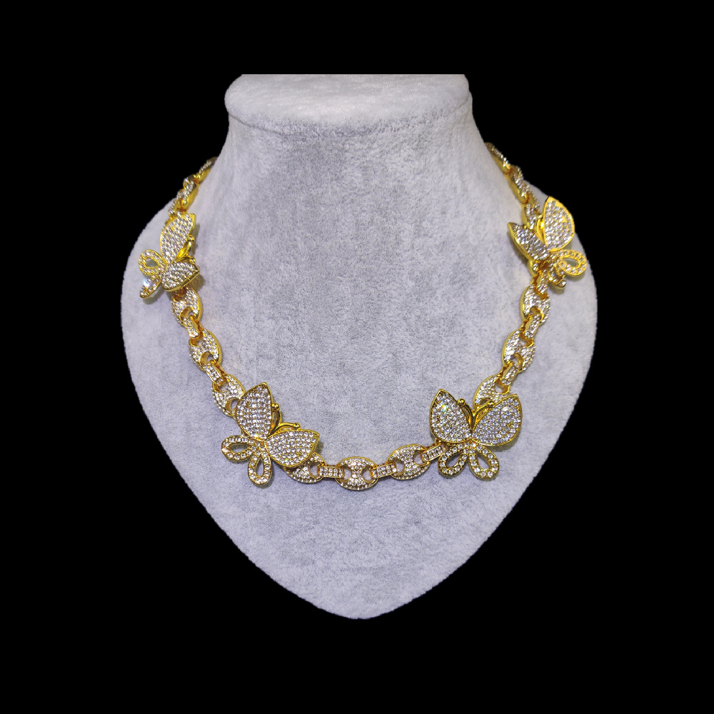 Hip Hop Bling Chains Necklace Butterfly Cuban Link Chains for Men and Women Fashion Jewelry Accessories
Hip Hop Bling Chains Necklace Butterfly Cuban Link Chains for Men and Women Fashion Jewelry Accessories
