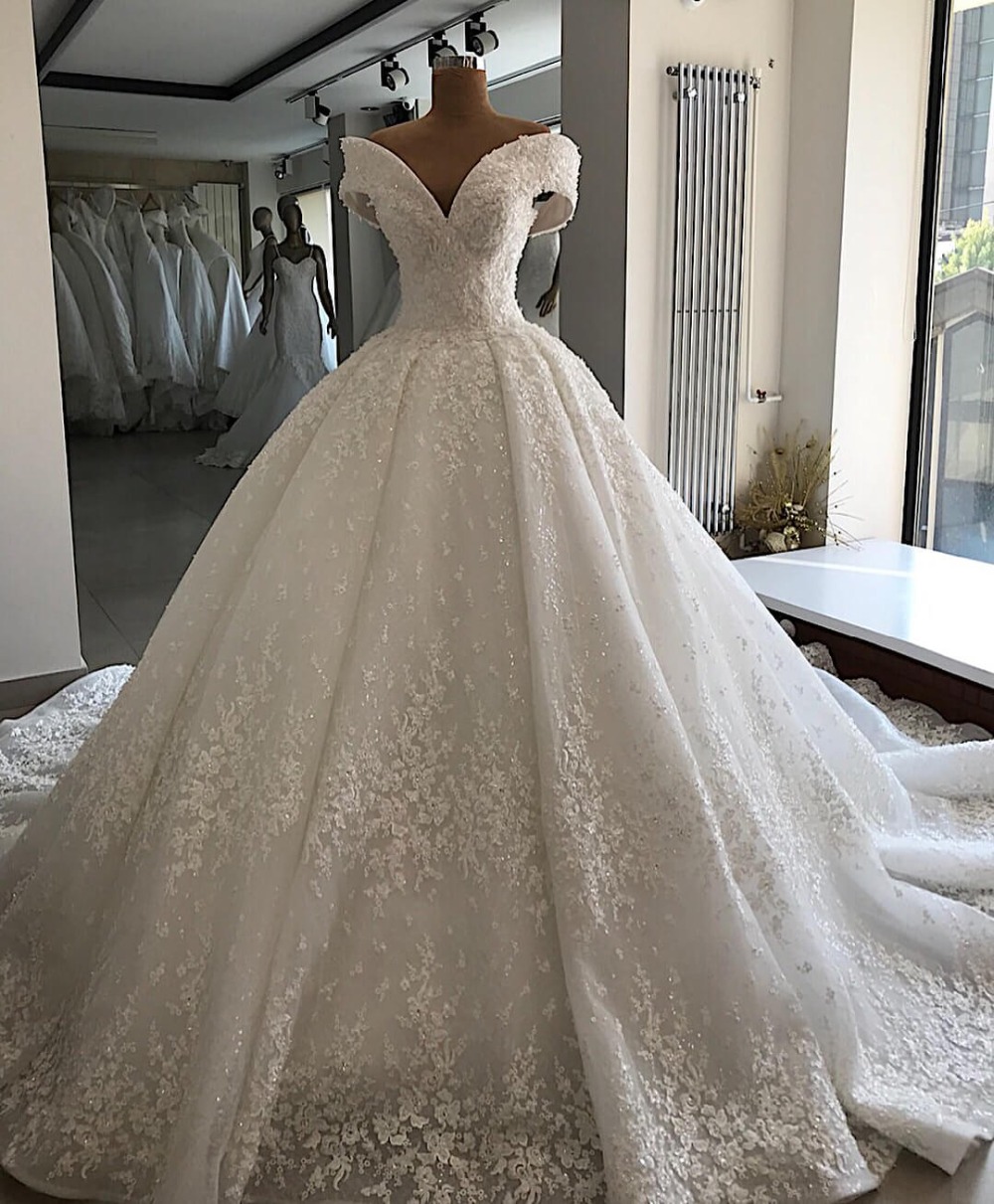robe de mariee luxury customized appliques beading vintage wedding dresses off shoulder lace up wedding gowns chapel train dress