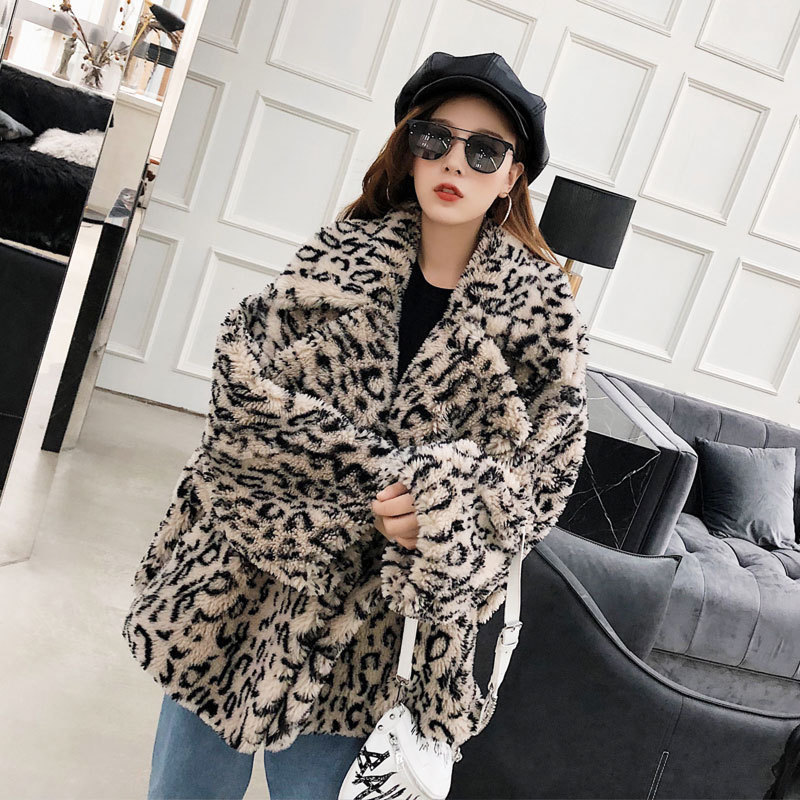 Winter Spring Superior quality Coat Women 2020 Sexy Women Leopard Loose Teddy Bear Sheep Fur Jacket Female Runway Outwear Coats, Leopard short
Winter Spring Superior quality Coat Women 2020 Sexy Women Leopard Loose Teddy Bear Sheep Fur Jacket Female Runway Outwear Coats, Leopard short