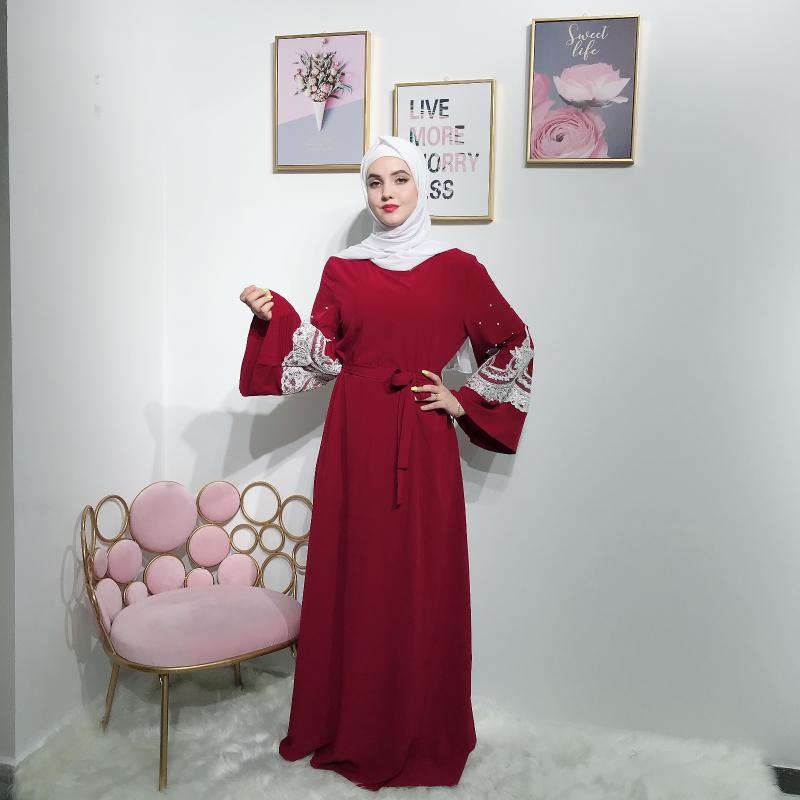 Vestidos high quality kaftan dress long black robe islam clothing beautiful lace pearl Muslim dress abayas for women
Vestidos high quality kaftan dress long black robe islam clothing beautiful lace pearl Muslim dress abayas for women