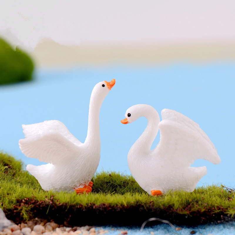 2pcs/lot Garden Decoration White Swan Figurines Mini Fairy Garden Animal Figurine Miniature Cute Goose Model Ornaments DIY Home Decor
2pcs/lot Garden Decoration White Swan Figurines Mini Fairy Garden Animal Figurine Miniature Cute Goose Model Ornaments DIY Home Decor