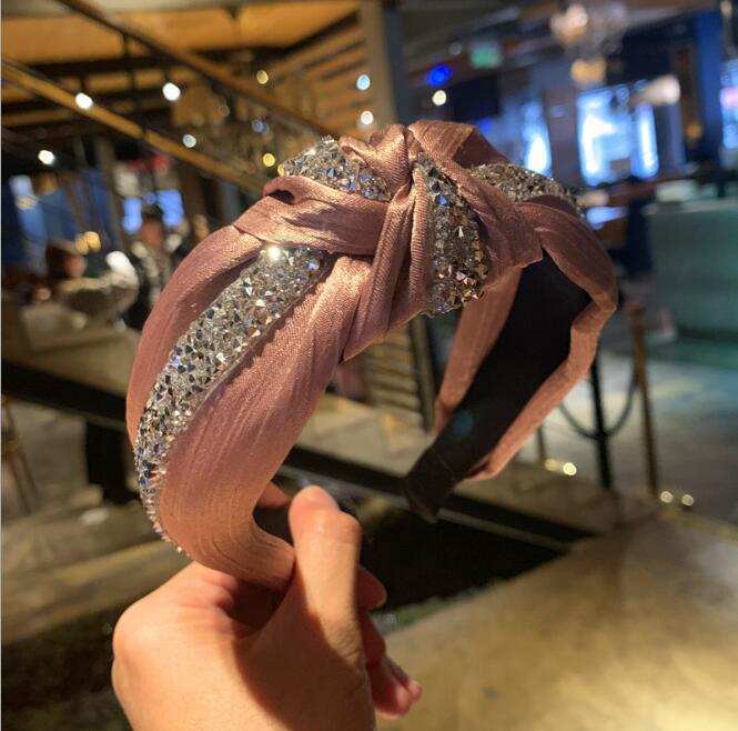 Fashion crystal women hair sticks princess girls headband women designer headband hair accessories for women designer headbands
Fashion crystal women hair sticks princess girls headband women designer headband hair accessories for women designer headbands