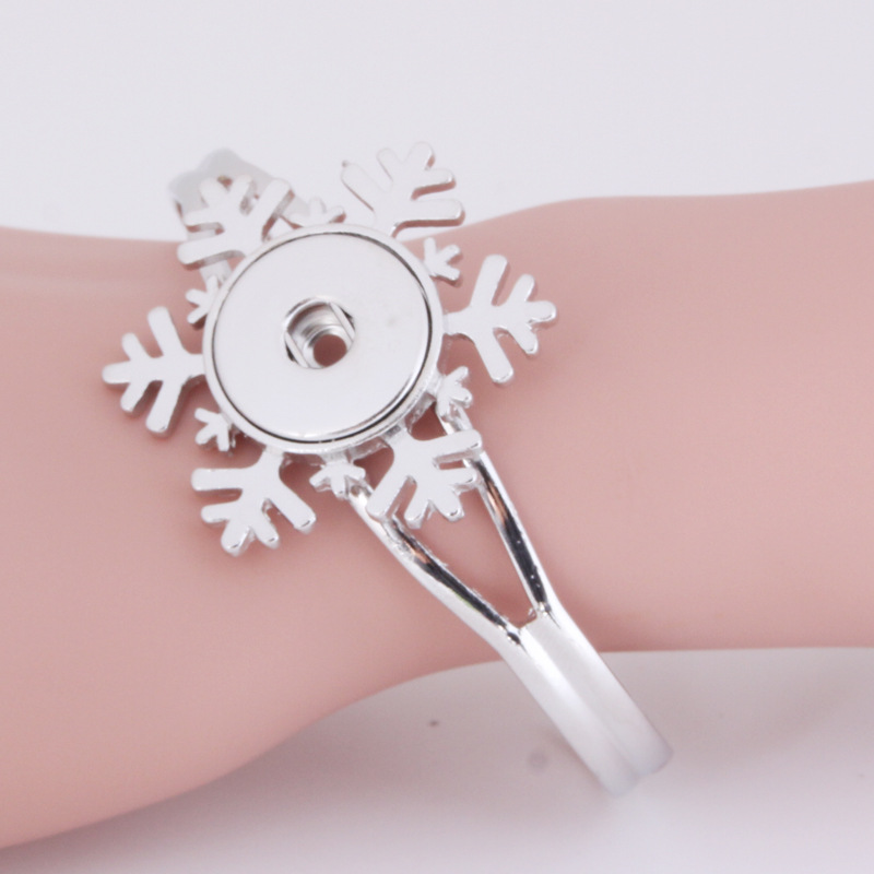 Wholesale 2 Colors Vintage 069 18mm Snap Button Bracelet Bangle Interchangeable Charm Jewelry For Women Men Gift
Wholesale 2 Colors Vintage 069 18mm Snap Button Bracelet Bangle Interchangeable Charm Jewelry For Women Men Gift