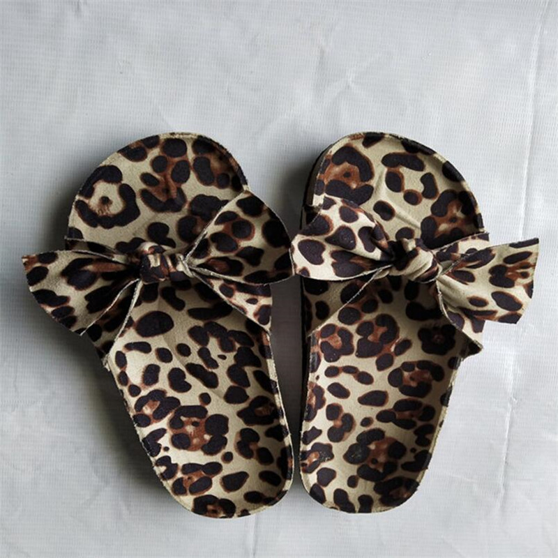 COOTELILI Woman Slippers Platform Dames Summer New Fashion Mid Heel Wedges Leopard Print Slides Shoes Bow Decoration Women Shoes, Beige
COOTELILI Woman Slippers Platform Dames Summer New Fashion Mid Heel Wedges Leopard Print Slides Shoes Bow Decoration Women Shoes, Beige