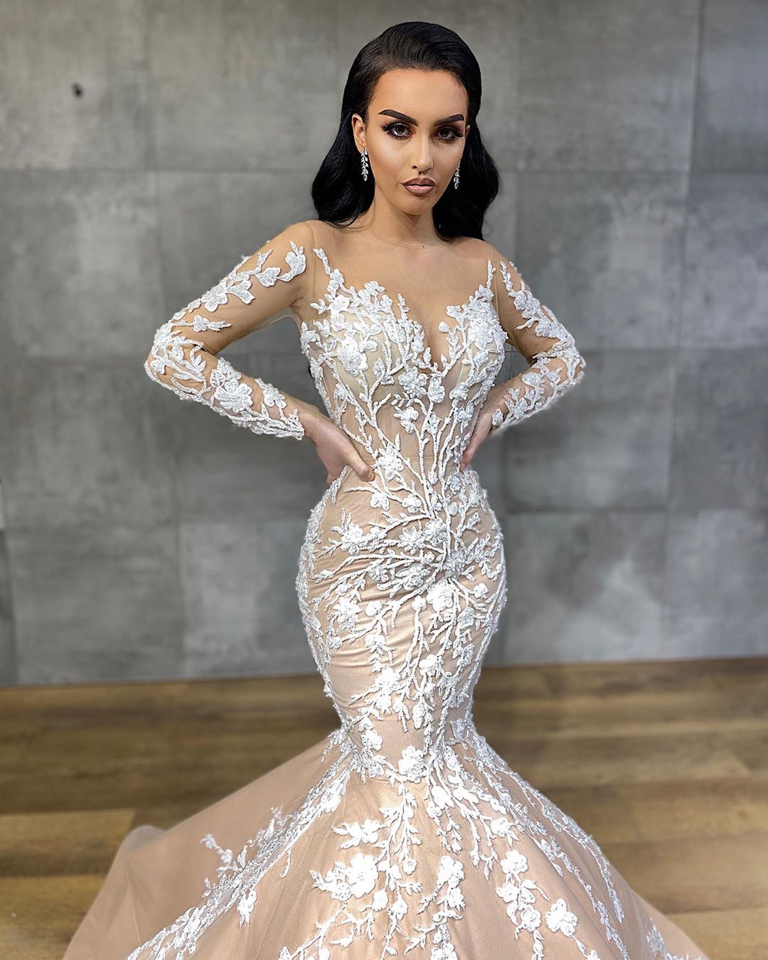 2020 Arabic Aso Ebi Vintage Sexy Mermaid Wedding Dresses Long Sleeves Sheer Neck Bridal Dresses Champagne Wedding Gowns ZJ553