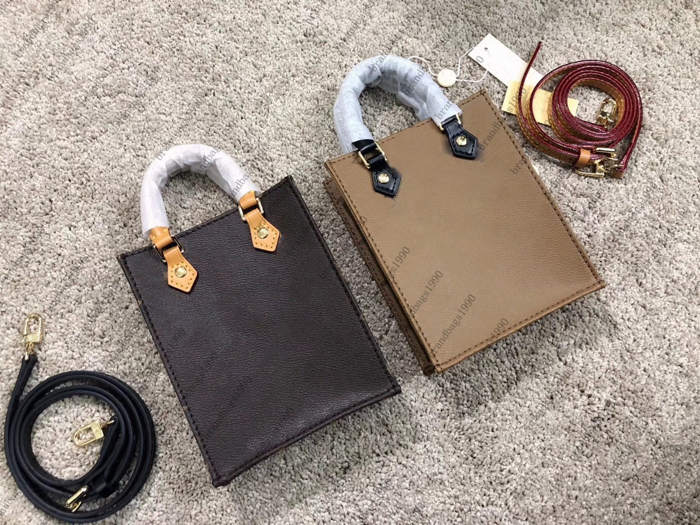 Fashion Bags Mini bag Real Photos 17cm Women Tote Should bag small bag High quality free shipping, Old flower
Fashion Bags Mini bag Real Photos 17cm Women Tote Should bag small bag High quality free shipping, Old flower
