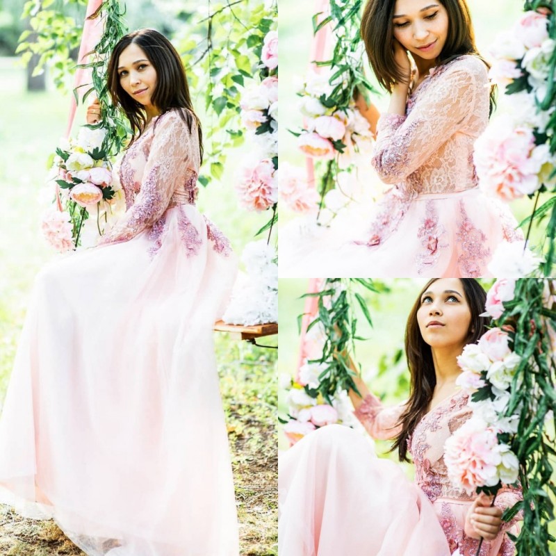 Modest A Line Evening Prom Dress V Neck Long Sleeve Tulle Lace Party Dress Floor Length Applique Hand Made Flower robes de soirée, Fuchsia
Modest A Line Evening Prom Dress V Neck Long Sleeve Tulle Lace Party Dress Floor Length Applique Hand Made Flower robes de soirée, Fuchsia