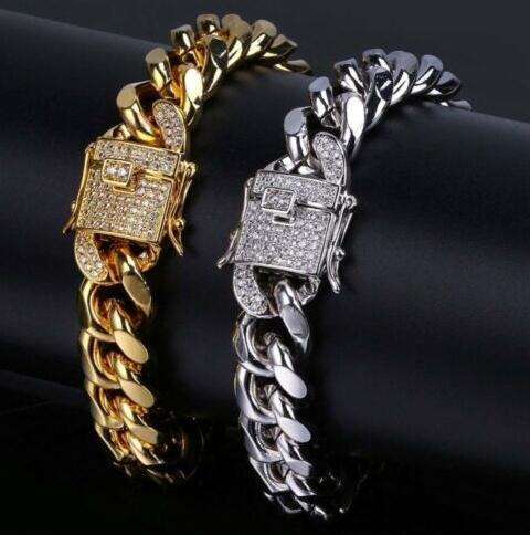 18k Gold Plated Stainless Steel Miami Cuban Curb Link Men's Chain Bracelet 12mm, Black
18k Gold Plated Stainless Steel Miami Cuban Curb Link Men's Chain Bracelet 12mm, Black