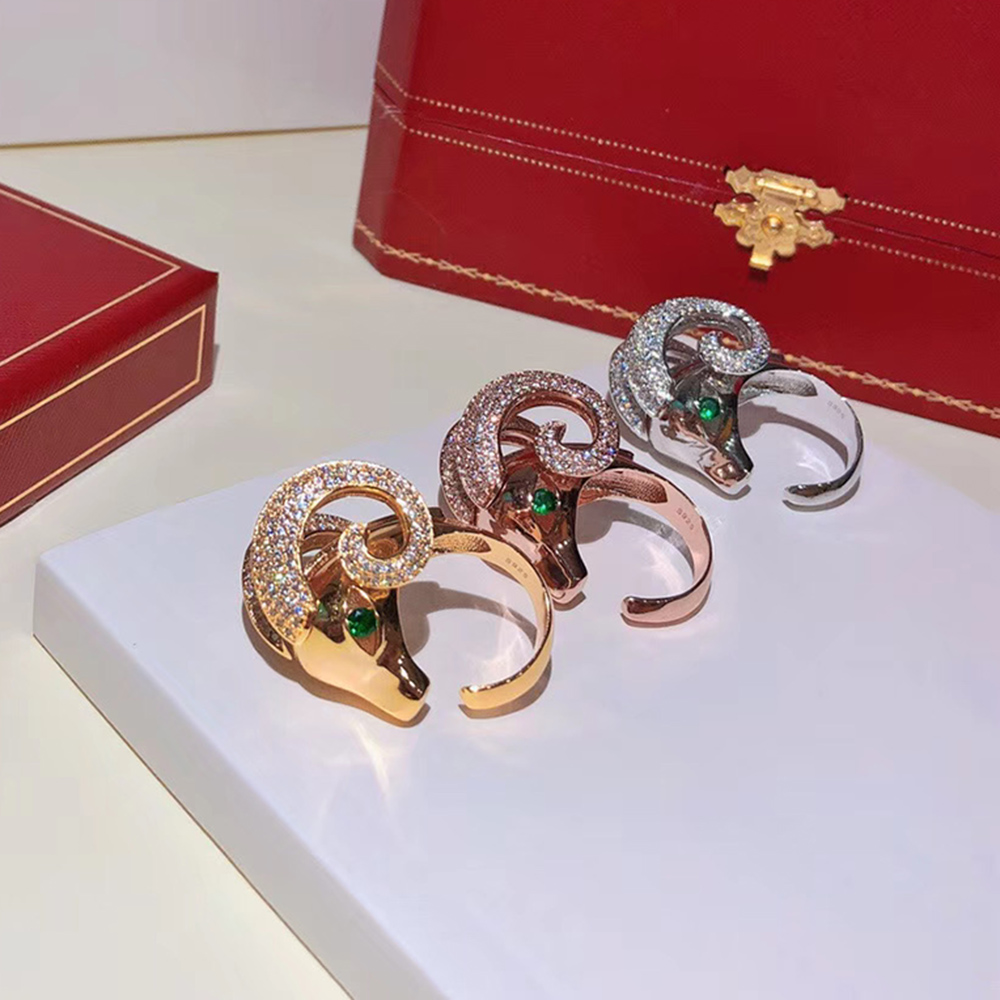 Hot sale money Animal Sheep's head Ring neutral Personality Twinkle Superior quality luxurious Rings Eyes inlaid with green crystal Punk