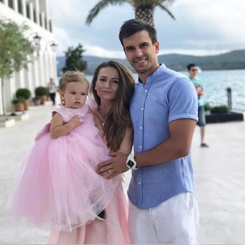 Cute Pink Tull Ball Gown Toddler Flower Girls Dresses For Wedding First Communion Dresses Lace Floor Length Pageant Birthday Party Gowns