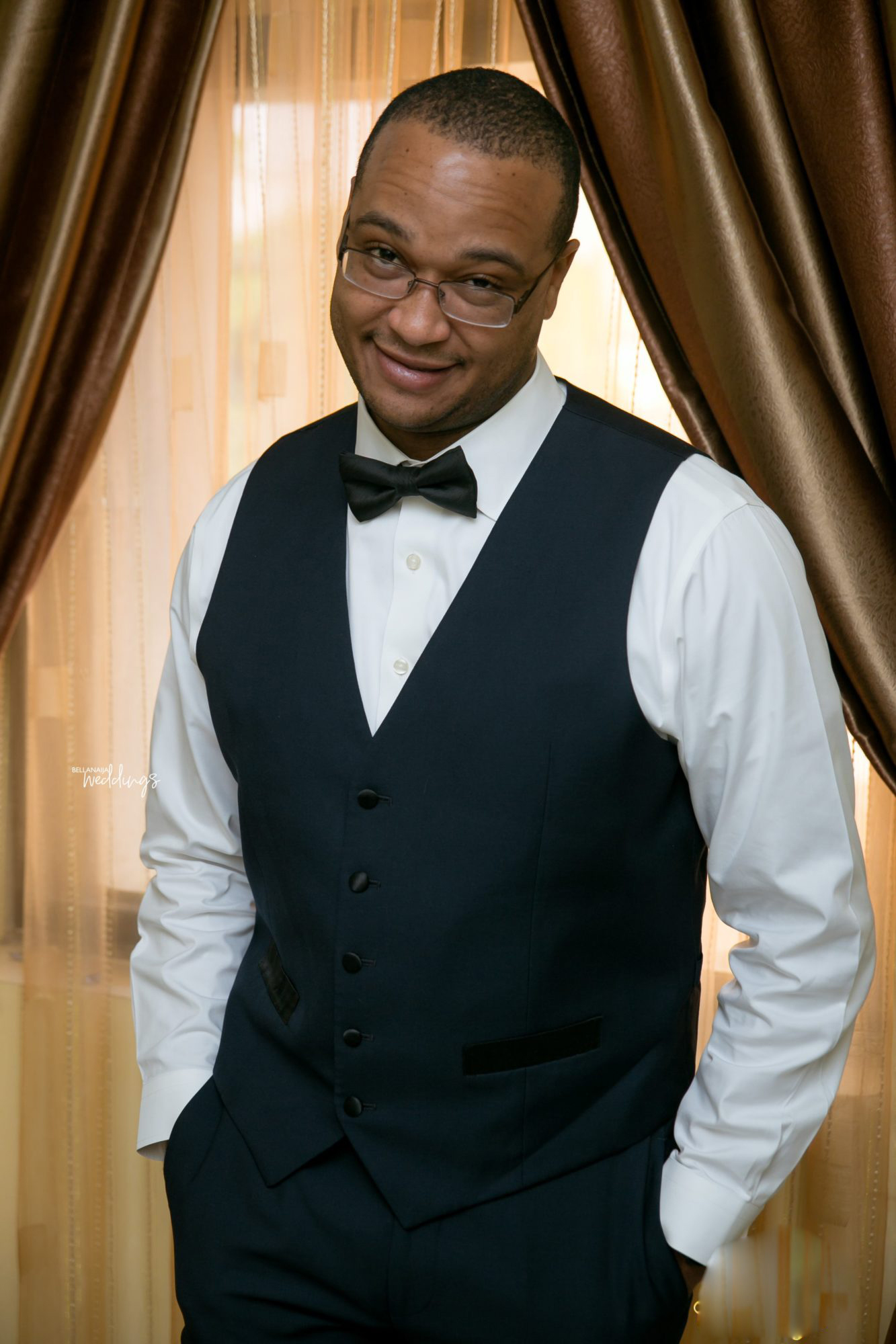 Plus Size Black Wedding Tuxedos 3 Pieces One Button Mens Prom Pants Suits Classic Fit Formal Groom Wear